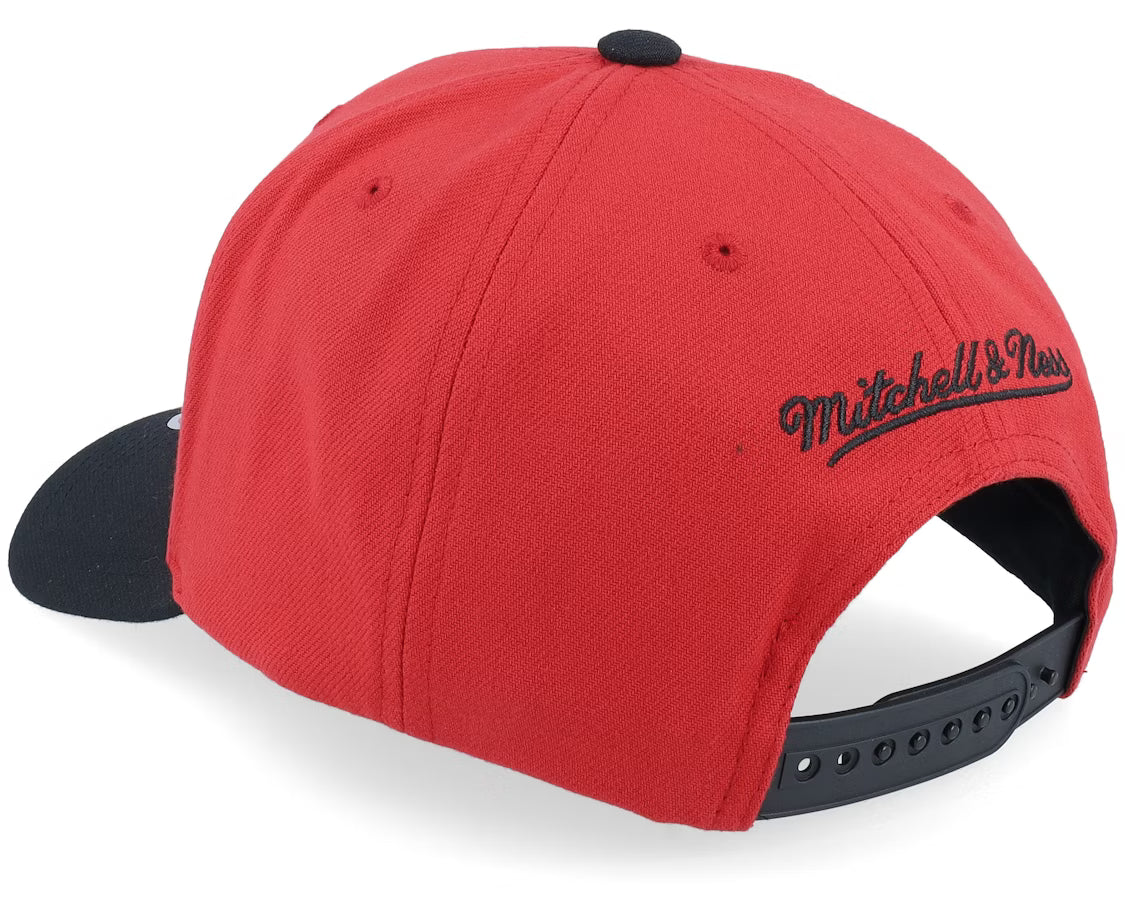 Mitchell & Ness Chicago Bulls Boom Text Pro Red/Black Snapback