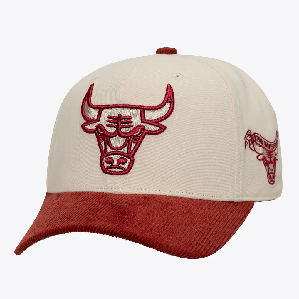 Mitchell & Ness Chicago Bulls Cream Fall Corduroy Pro Crown Snapback