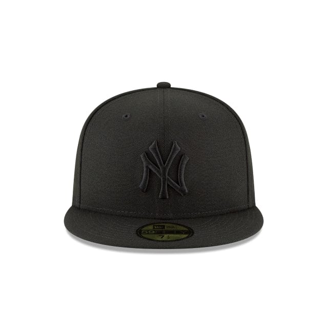 New Era Hats New York Yankees Blackout Basic 59FIFTY Fitted New York Yankees Blackout Basic 59FIFTY Fitted