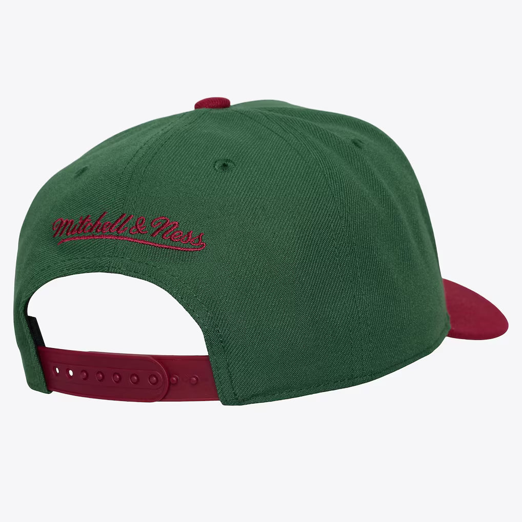 Mitchell & Ness Chicago Bulls Green/Red Rose Gold Pro Pinch Snapback