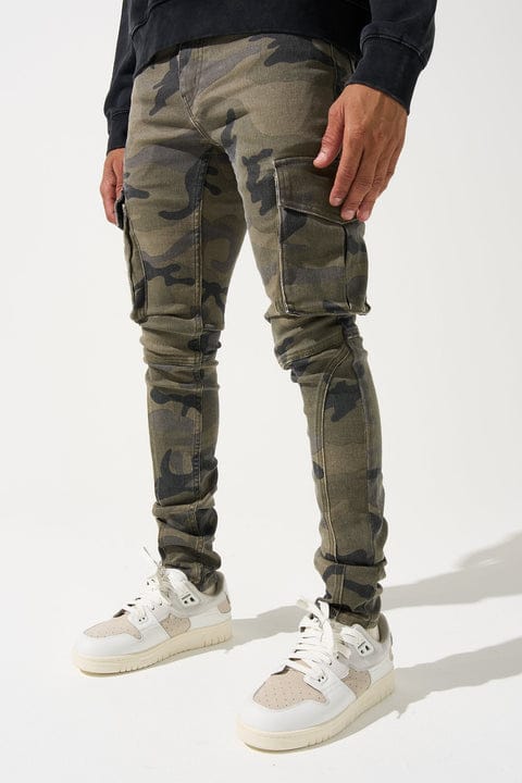 Serenede Warsaint cargo jeans in denim, featuring multiple pockets and relaxed fit, shown from the right side.