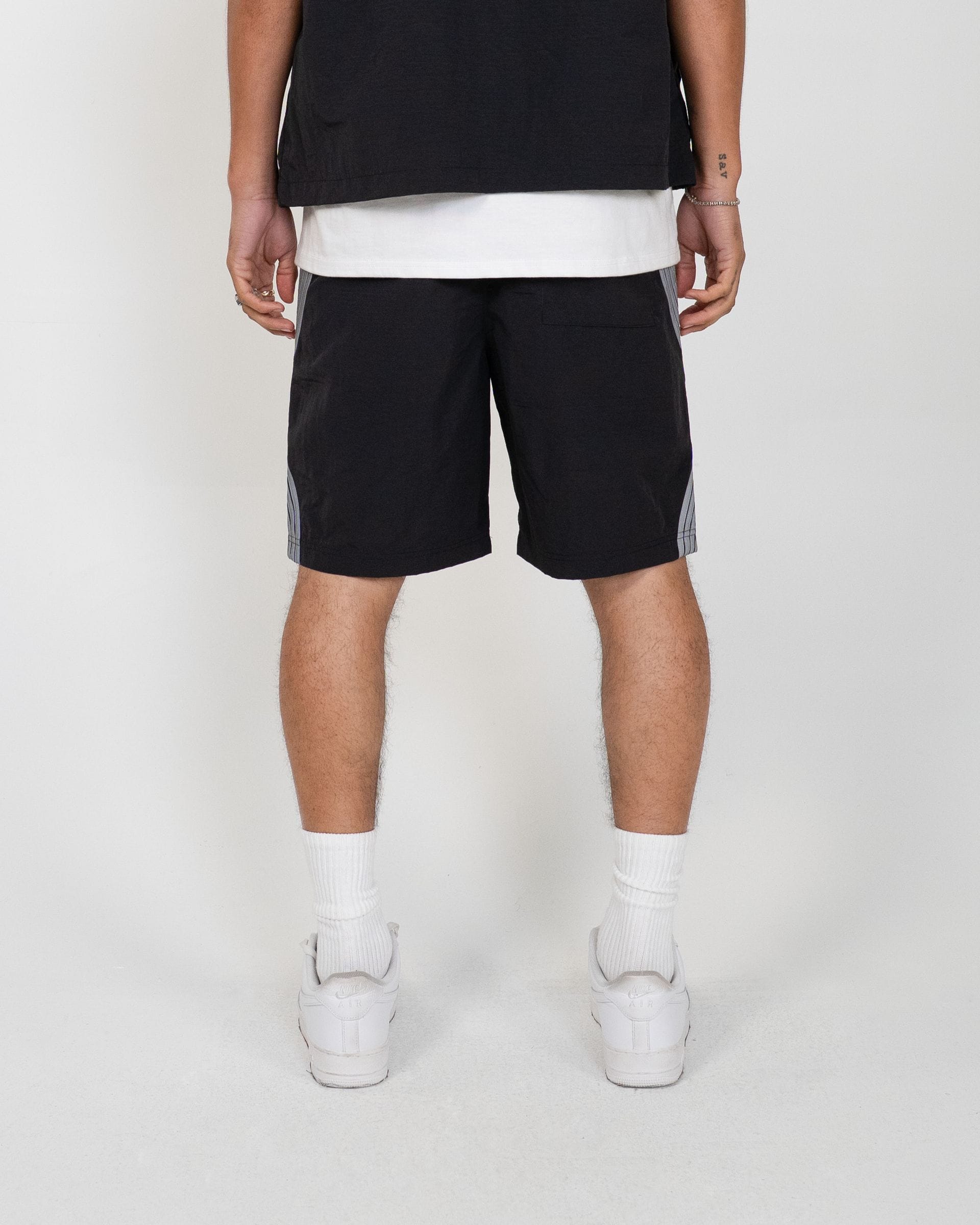 EPTM Valley Set in black, a stylish matching clothing set featuring a sleek design and comfortable fit.