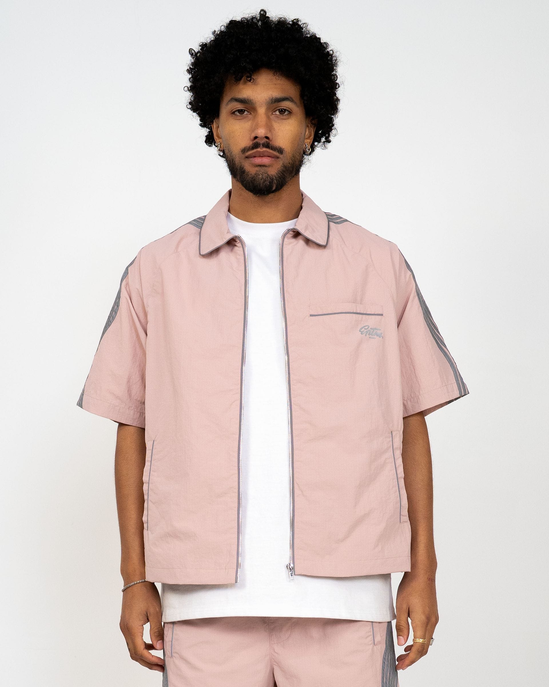 EPTM Valley Set in pink, a stylish women’s clothing set with a matching top and pants, featuring a comfortable fabric and trendy design.