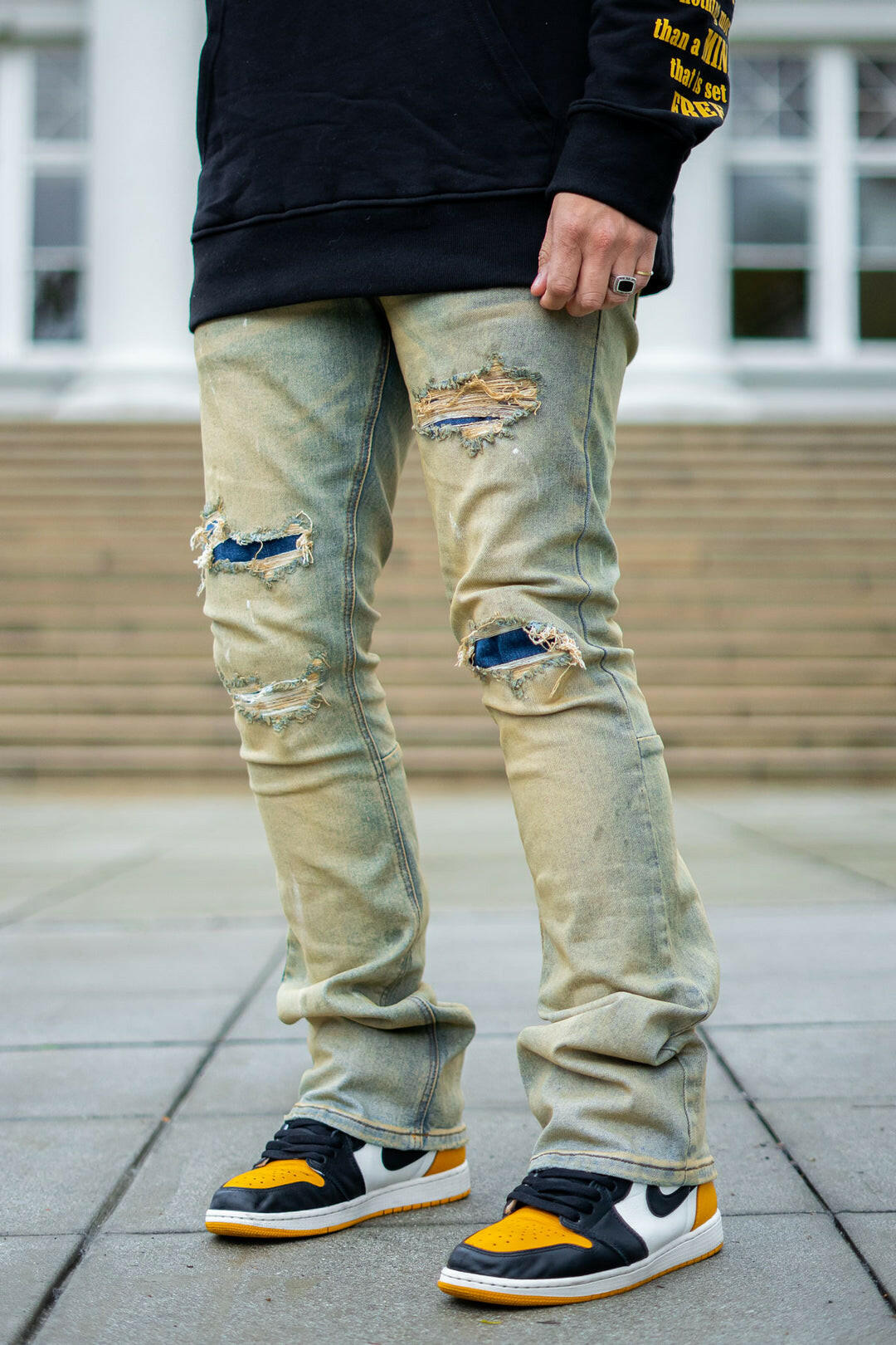 KDNK RD-P Flare Jeans