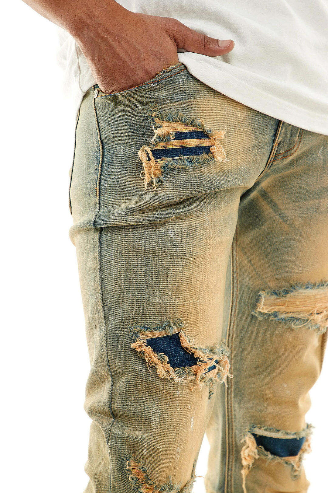 KDNK RD-P Flare Jeans