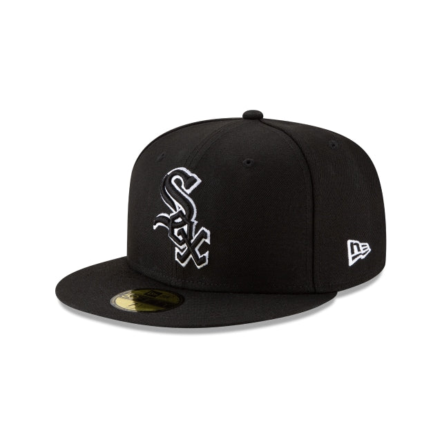 New Era Black 59FIFTY fitted hat featuring the White Sox logo, showcasing a sleek design and classic style.