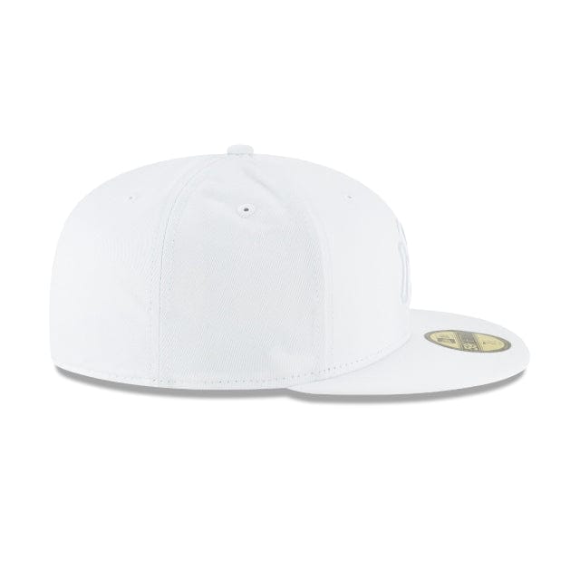New Era Hats New York Yankees Whiteout Basic 59FIFTY Fitted New York Yankees Whiteout Basic 59FIFTY Fitted