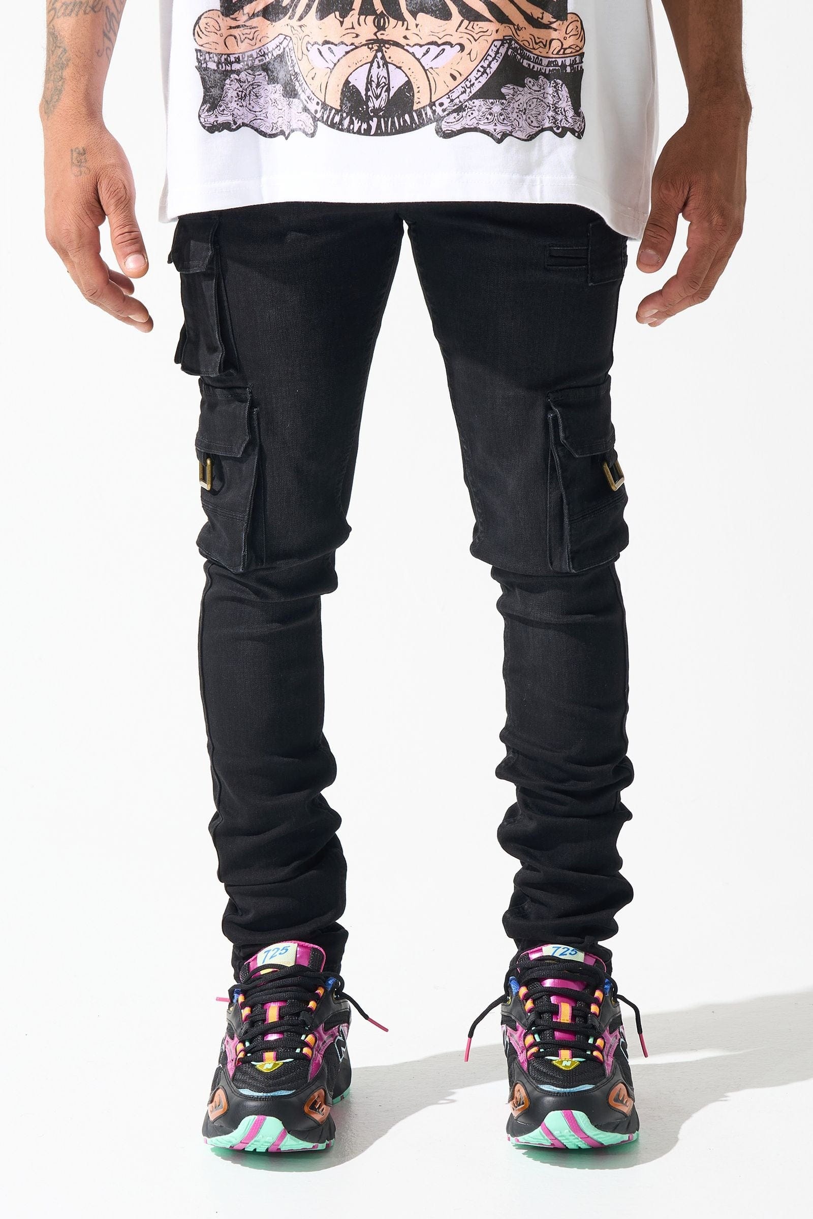 Serenede PNTH-2 Panthera Cargo Jeans in black denim, featuring multiple cargo pockets and a relaxed fit.